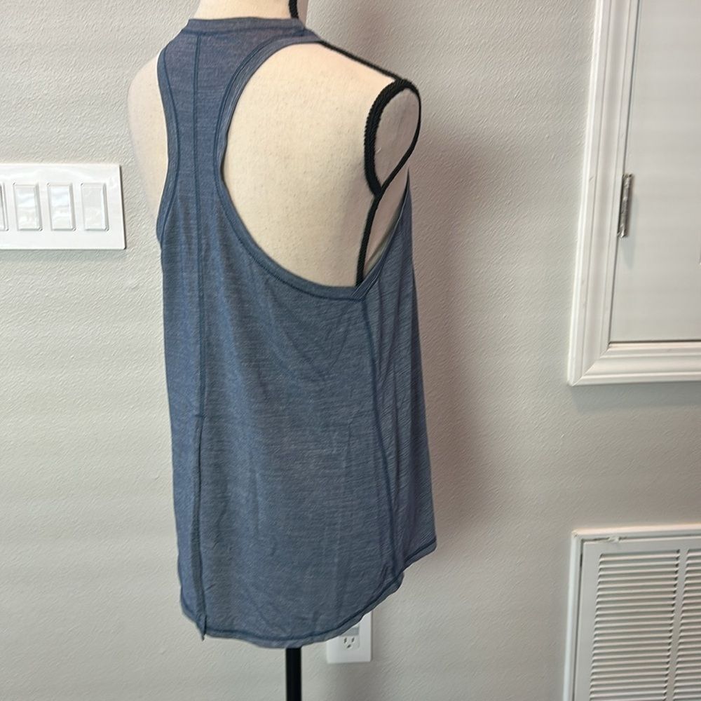 Lululemon Cool Racerback Blue Tank Top Size 8 - Picture 9 of 10